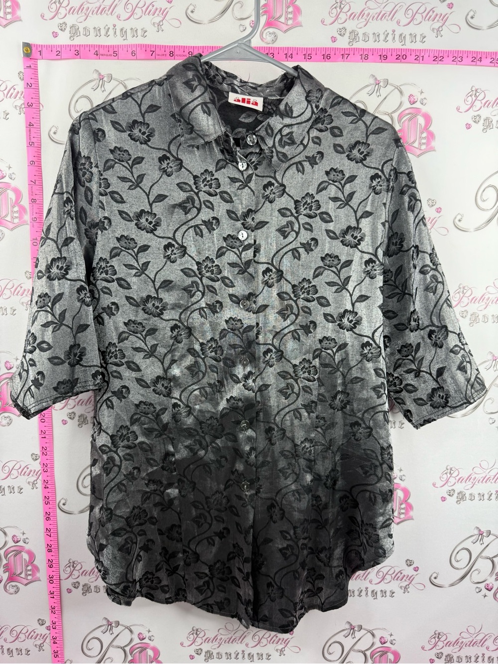 Alia shirt shiny Black Floral Print Gray silver Short-Sleeve Button-Down Shirt
